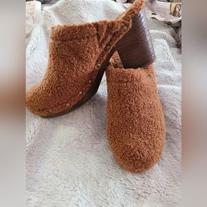 Kork teddy clogs